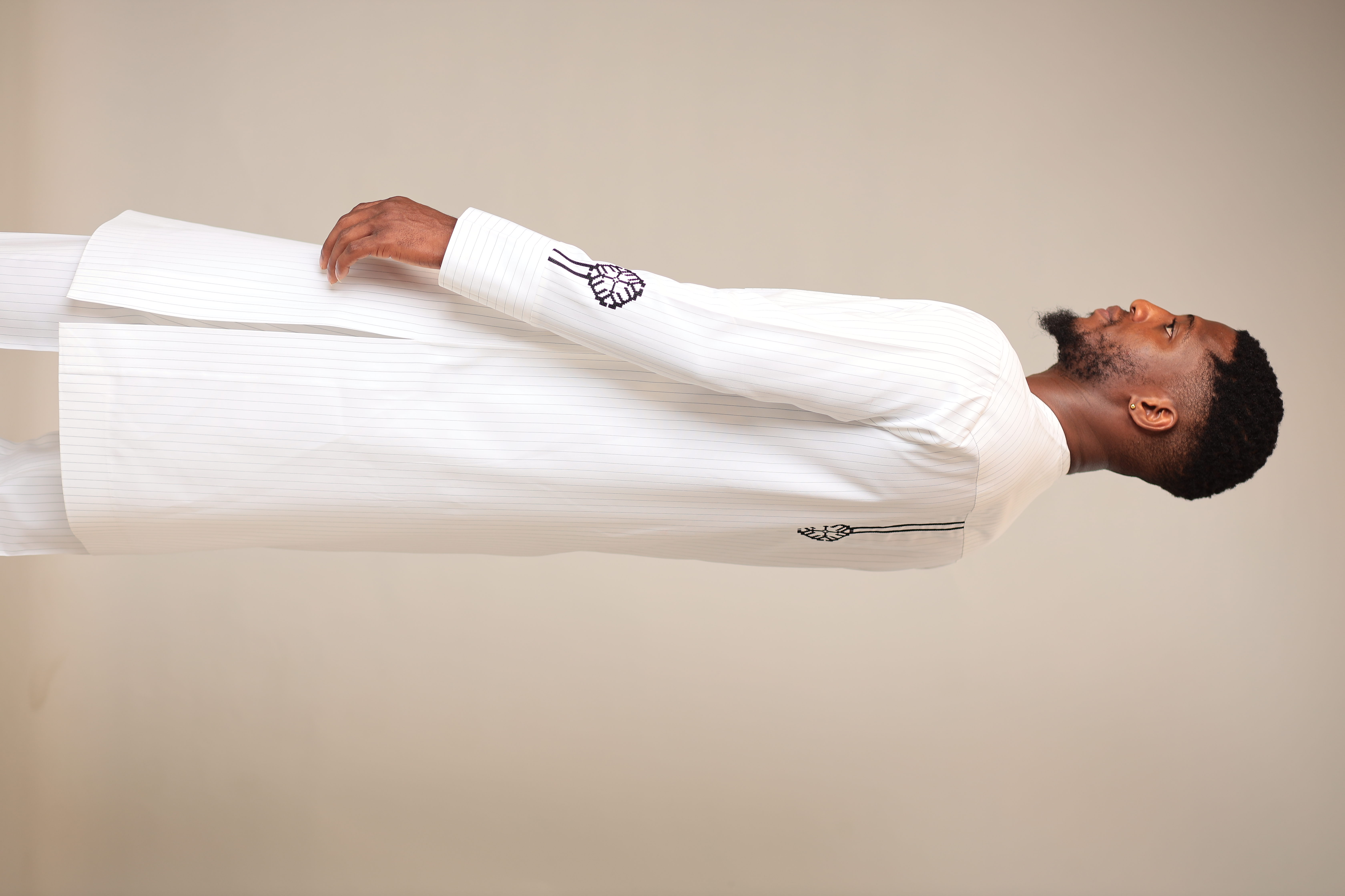 MONOCHROME KAFTAN 4